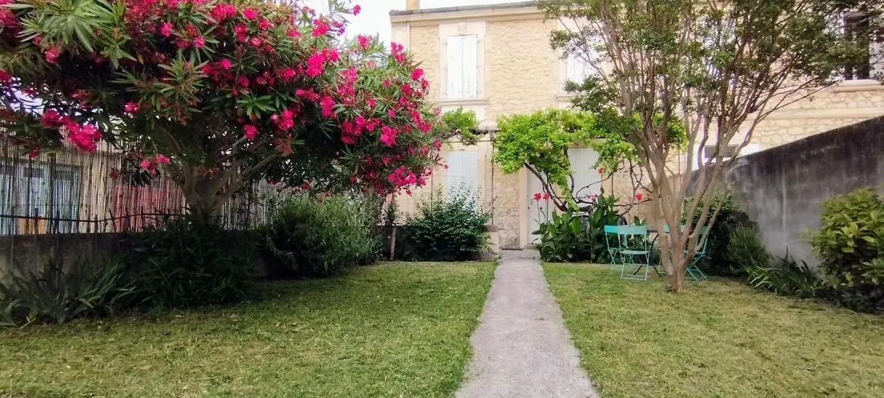 Villa Jardin Fleuri Aviñón